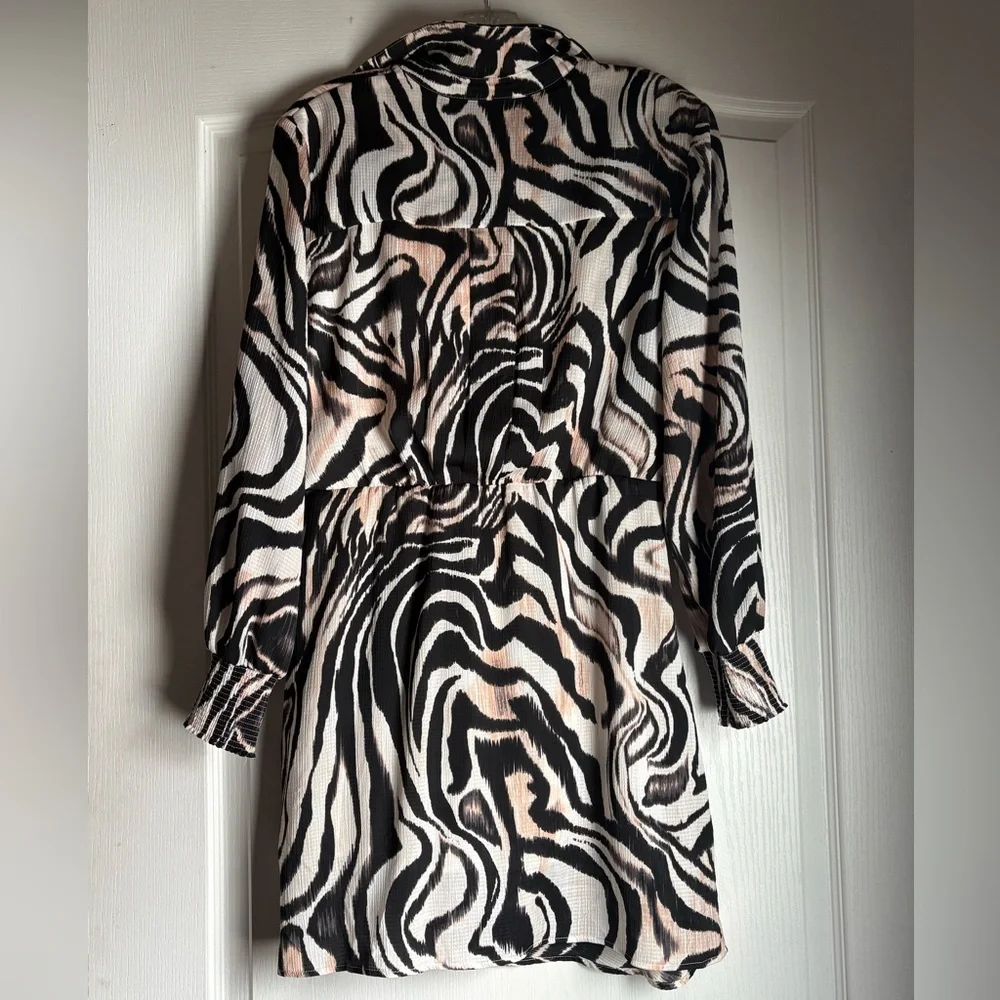 Anthropologie Faux Wrap Zebra Print Long Sleeve Mini Dress sz 12P - Picture 5 of 15